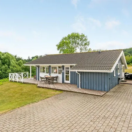 Sisko - 600m From The Sea In Funen By Interhome *