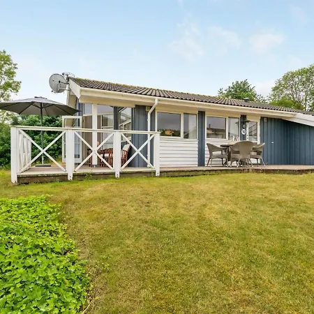 Sisko - 600m From The Sea In Funen By Interhome *